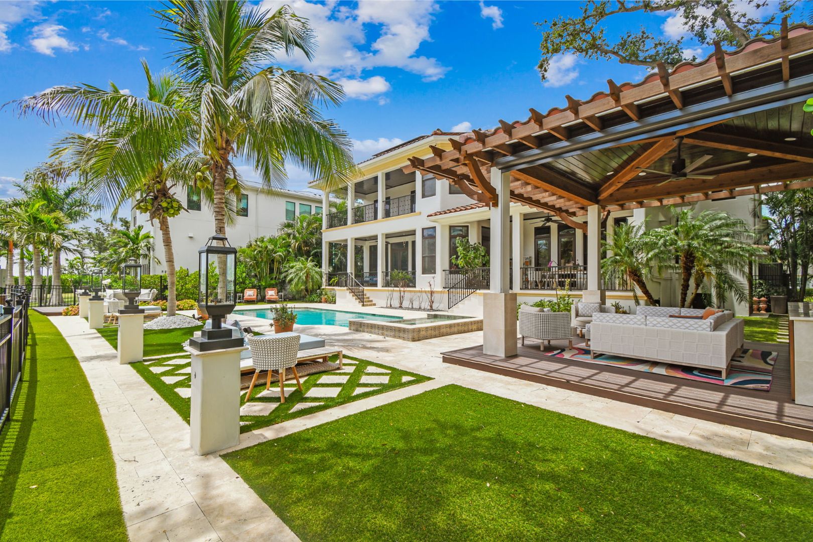 Ultra Custom Pool Designs LLC pool design and build